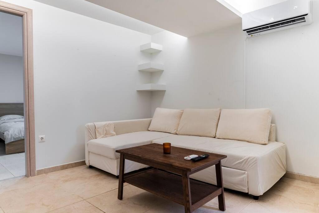 Apartment At Ano Glifada. 아테네 외부 사진
