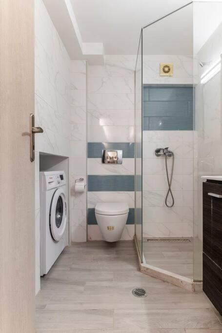 Apartment At Ano Glifada. 아테네 외부 사진